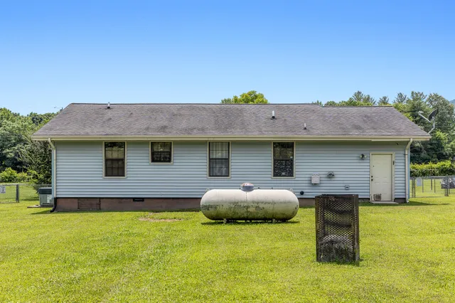 $225,000 | 270 Georgia Avenue, Whitwell, TN 37397