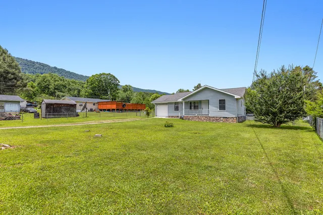 $225,000 | 270 Georgia Avenue, Whitwell, TN 37397