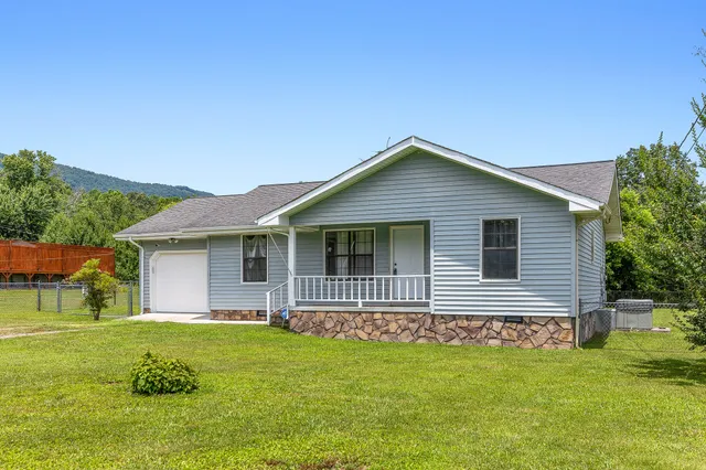 $225,000 | 270 Georgia Avenue, Whitwell, TN 37397
