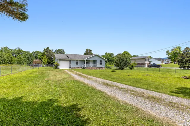 $225,000 | 270 Georgia Avenue, Whitwell, TN 37397