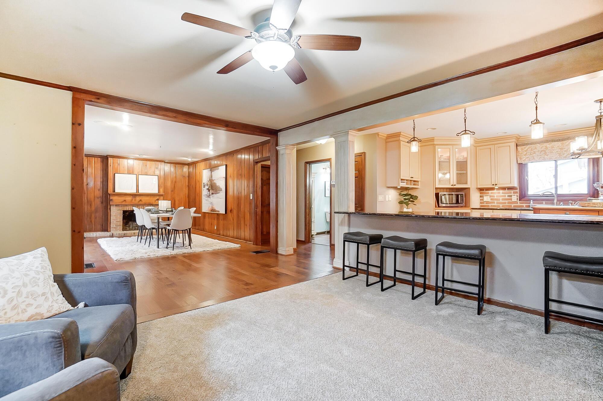 4084 Kenny Road Columbus, OH 43220 - Photo 18 of 63 Den