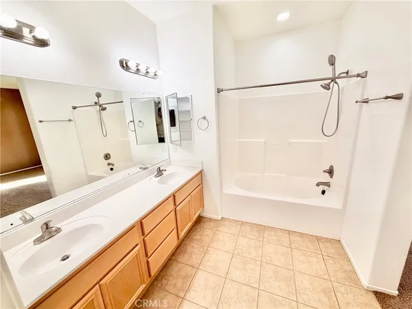 $3,000 | 1844 Paradise Way, San Jacinto, CA 92582