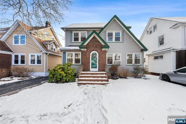 $585,000 | 305 Hillside Road, Elizabeth, NJ 07208