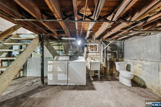 $585,000 | 305 Hillside Road, Elizabeth, NJ 07208