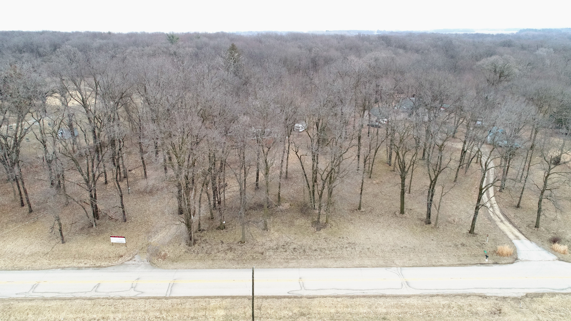 992 Green Wing Road Amboy, IL 61310 - Photo 3 of 10
