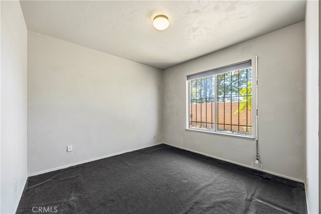 11273 Hesperia Road Hesperia, CA 92345 - Photo 15 of 42 Gallery Image 15