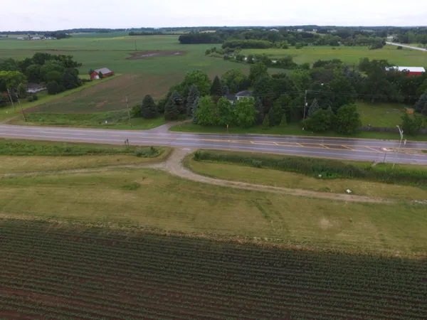 $225,000 | 1809 North Colony Avenue, Yorkville, WI 53182