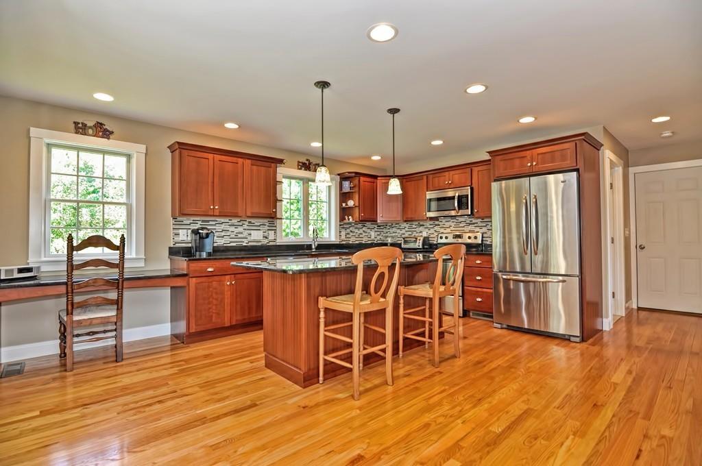 2 Cardinal Lane Westport, MA 02790 - Photo 6 of 41 Gallery Image 6