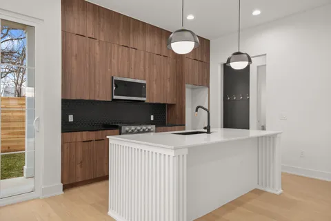 $759,900 | 603 Vermont Road, Unit 2, Austin, TX 78702