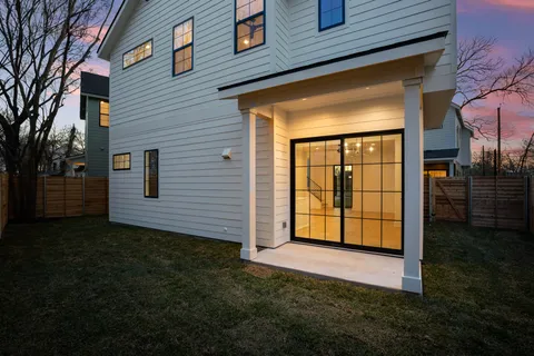 $759,900 | 603 Vermont Road, Unit 2, Austin, TX 78702