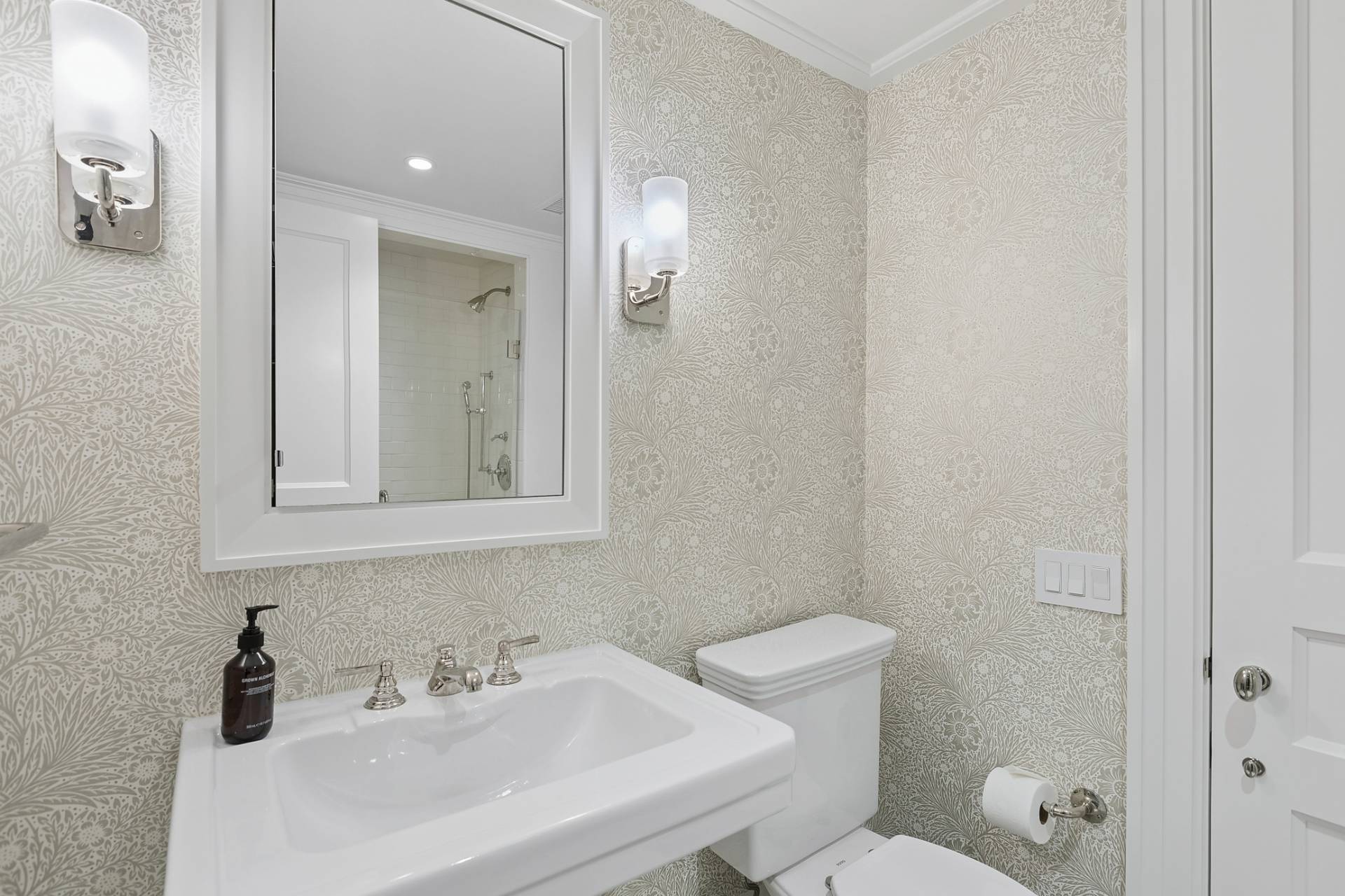 53 Matthews Lane Bridgehampton, NY 11932 - Photo 44 of 50
