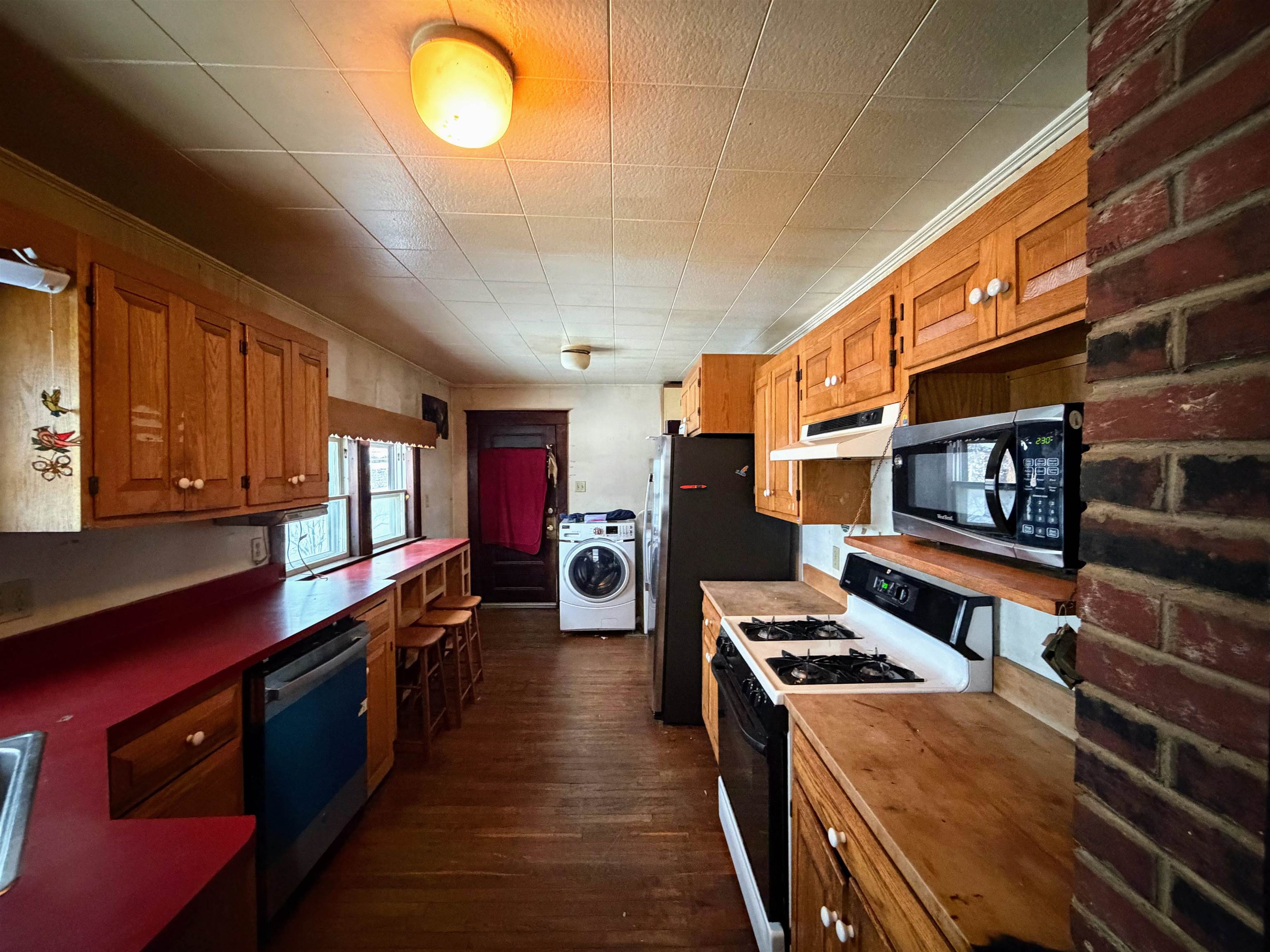 79 Merrill Street Springfield, VT 05156 - Photo 4 of 29