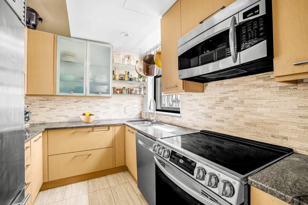 73 5th Avenue, Unit 3A Manhattan, NY 10003 - Photo 4 of 11