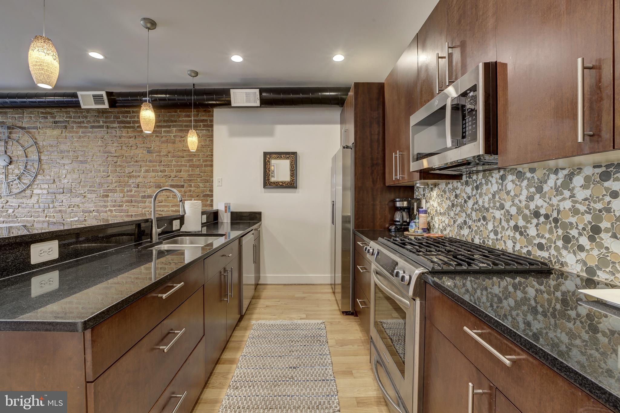 2444 Ontario Road Northwest, Unit 3 Washington, DC 20009 - Photo 4 of 17