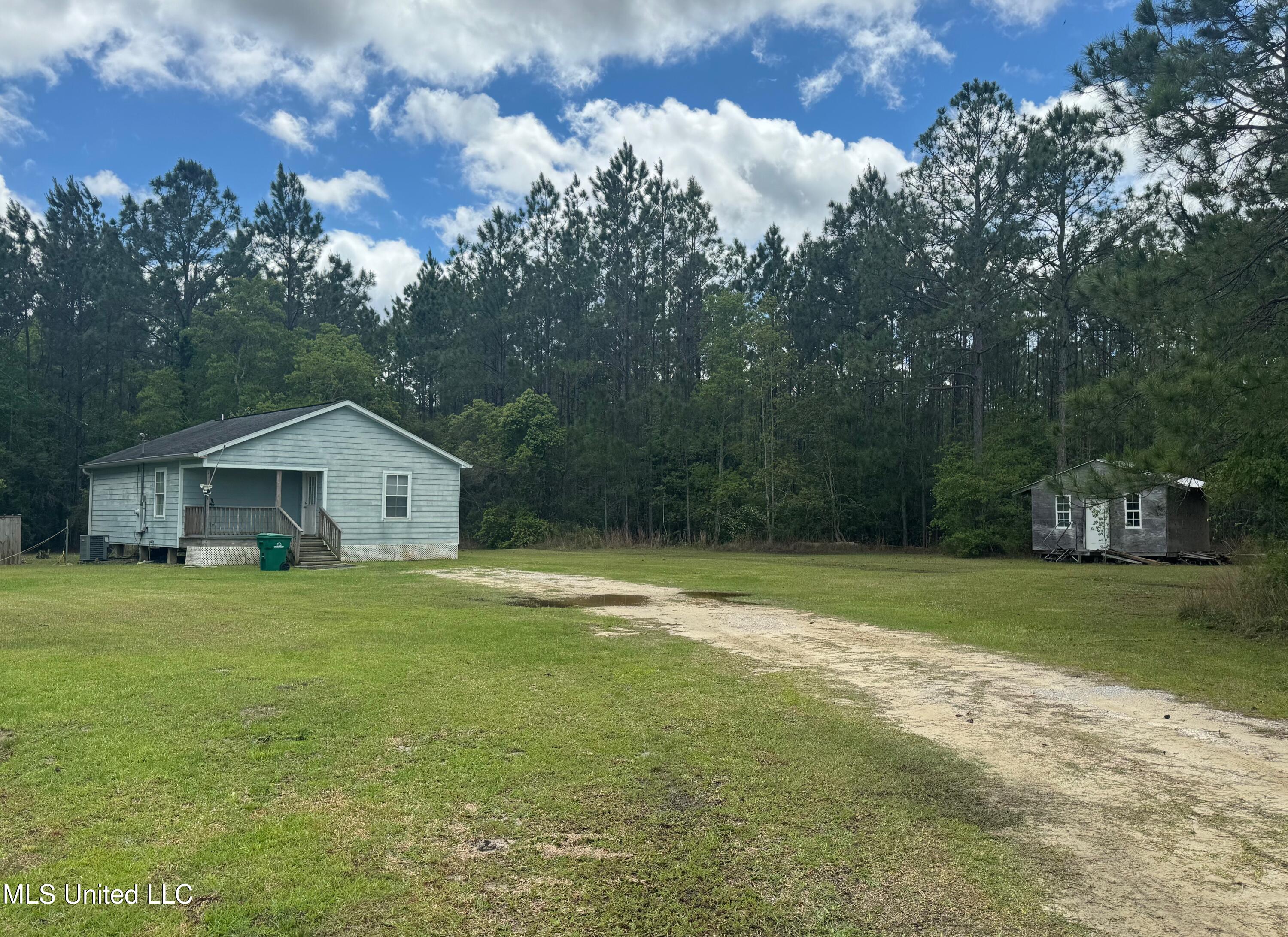 5200 Lower Bay Road Bay St. Louis, MS 39520 - Photo 2 of 47 IMG_4331 (1)