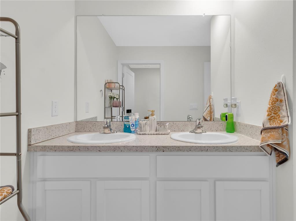 16526 Windmill Forge Pass Wimauma, FL 33598 - Photo 28 of 54