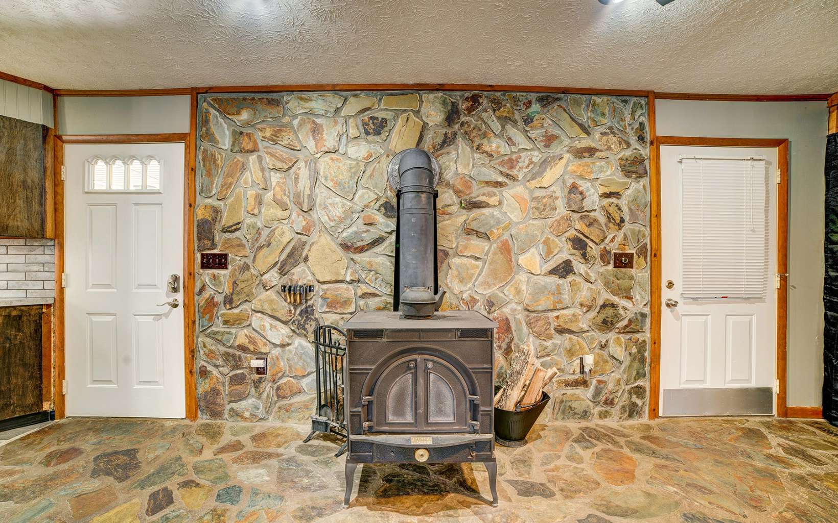 118 Mystic Lane Blue Ridge, GA 30513 - Photo 6 of 44 Additional View