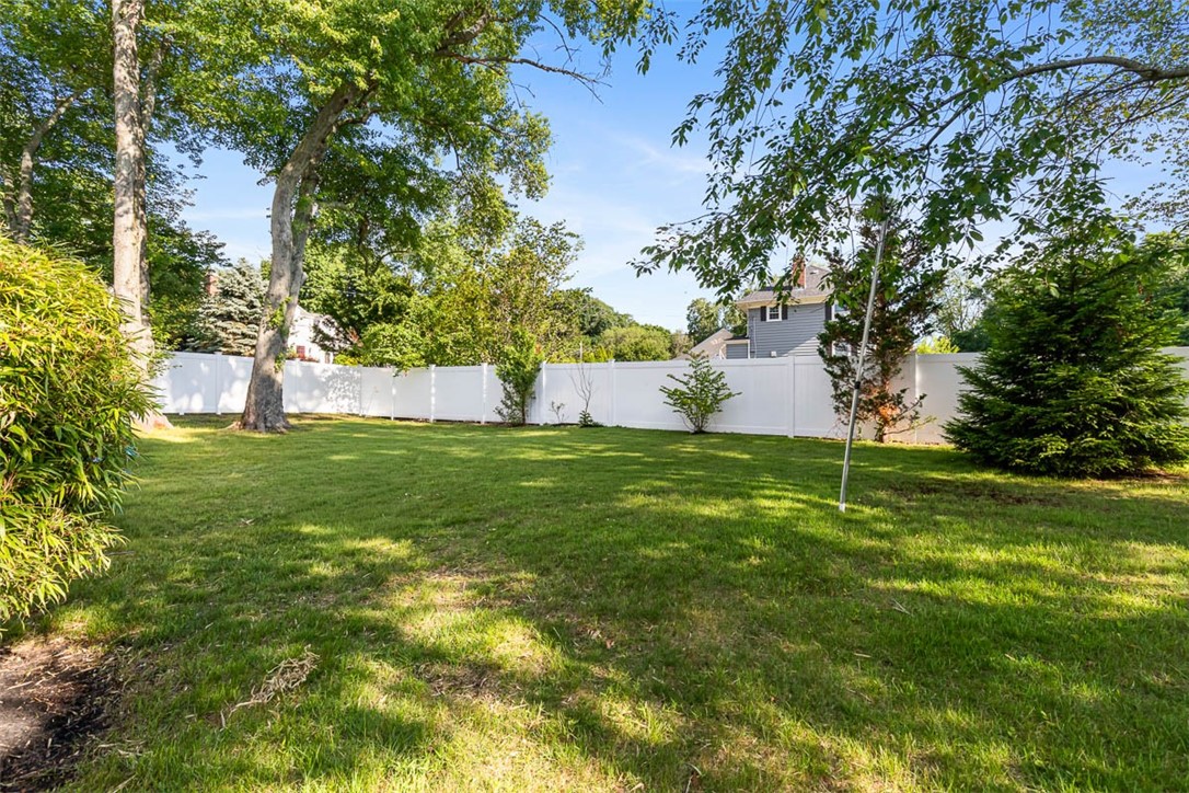 5 Interlocken Road East Providence, RI 02914 - Photo 35 of 43