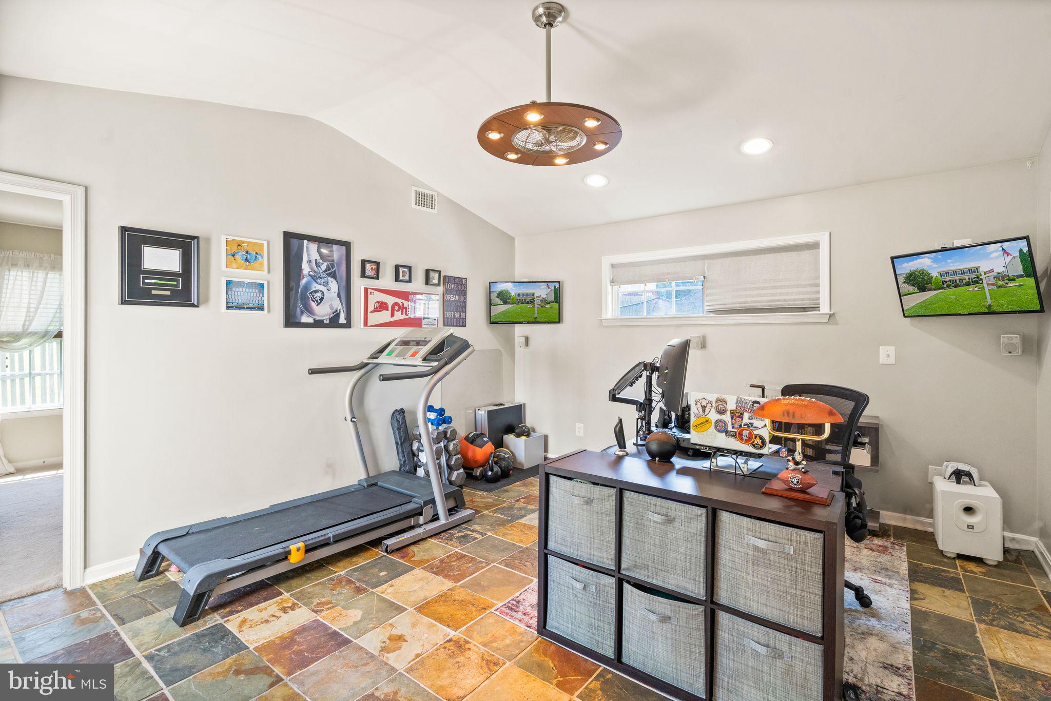 5841 Riverside Drive Woodbridge, VA 22193 - Photo 23 of 41