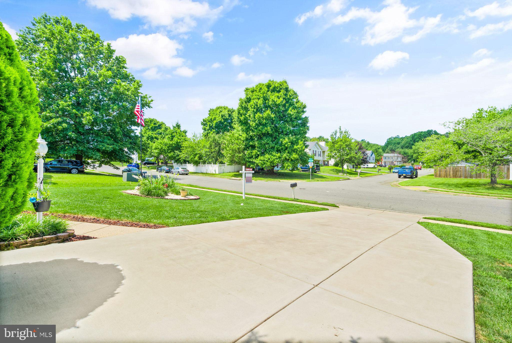 5841 Riverside Drive Woodbridge, VA 22193 - Photo 5 of 41