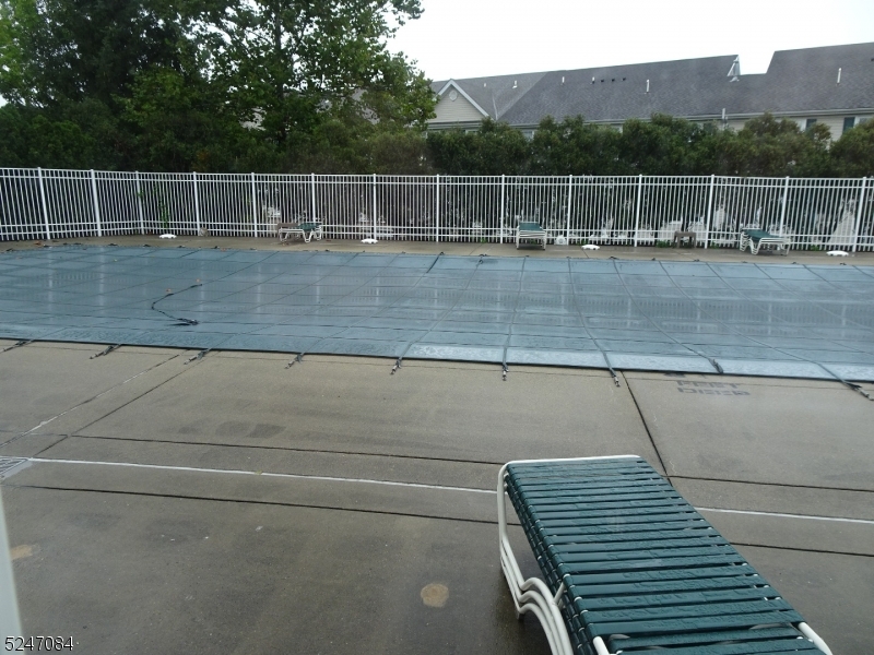 112 Limerick Lane, Unit 1 Phillipsburg, NJ 08865 - Photo 39 of 41 a view of a tennis court