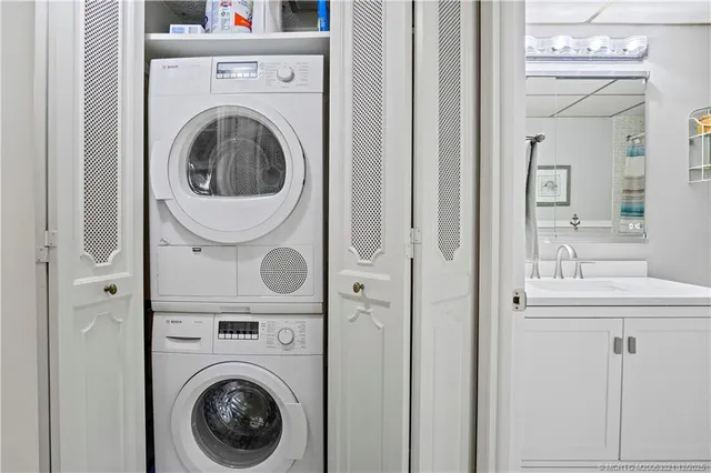 $249,000 | 1800 Southeast St Lucie Boulevard, Unit 1202, Stuart, FL 34996