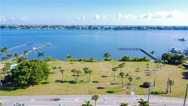 $224,900 | 1800 Southeast St Lucie Boulevard, Unit 1202, Stuart, FL 34996