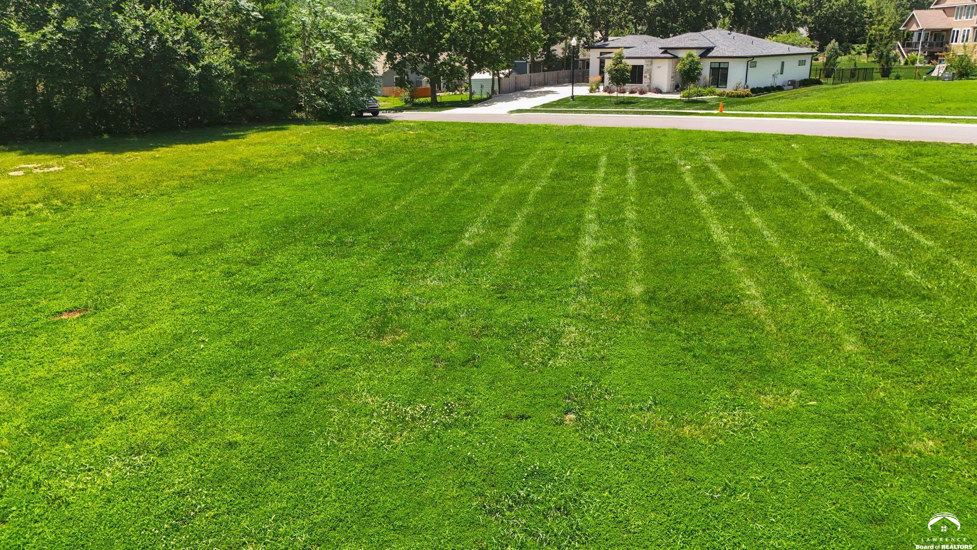 212 Stockade Street Lawrence, KS 66049 - Photo 18 of 22