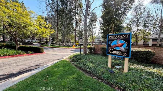 $2,400 | 20702 El Toro, Lake Forest, CA 92630