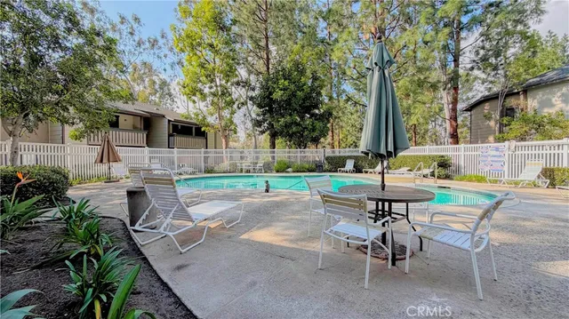 $2,400 | 20702 El Toro, Lake Forest, CA 92630
