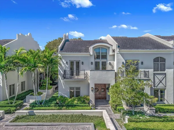 $2,700,000 | 7440 Southwest 56th Court, Miami, FL 33143