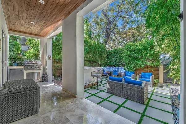$2,600,000 | 7440 Southwest 56th Court, Miami, FL 33143