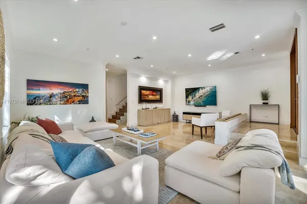 $2,600,000 | 7440 Southwest 56th Court, Miami, FL 33143