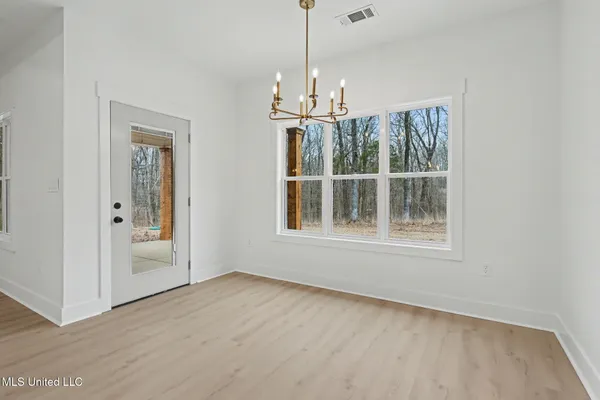 $565,900 | 2737 Highwoods Drive, Byhalia, MS 38611