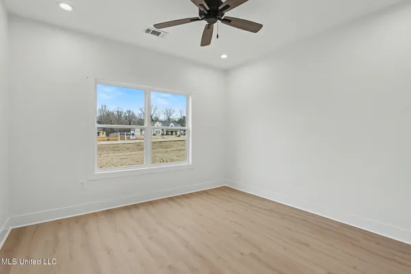 $565,900 | 2737 Highwoods Drive, Byhalia, MS 38611