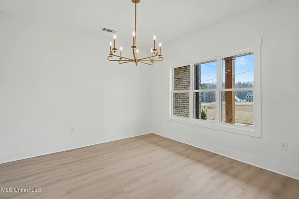 $565,900 | 2737 Highwoods Drive, Byhalia, MS 38611