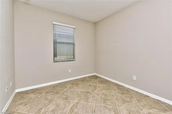 $3,400 | 9460 Foxglove Lane, Naples, FL 34120