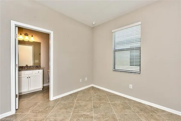 $3,400 | 9460 Foxglove Lane, Naples, FL 34120