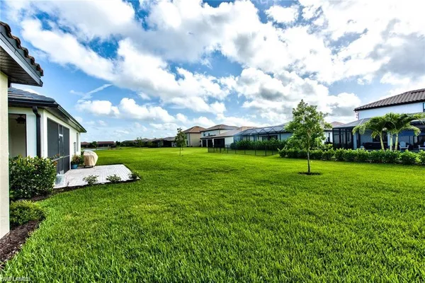 $3,400 | 9460 Foxglove Lane, Naples, FL 34120