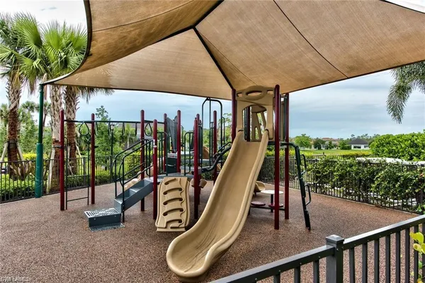 $3,400 | 9460 Foxglove Lane, Naples, FL 34120