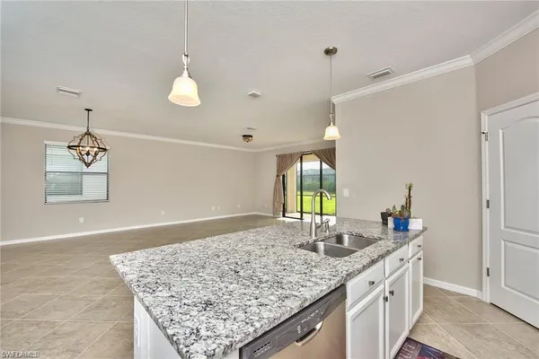 $3,400 | 9460 Foxglove Lane, Naples, FL 34120