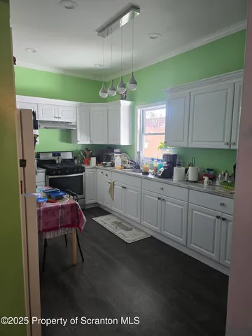 $325,000 | 715 Prescott Avenue, Unit L17, Scranton, PA 18510