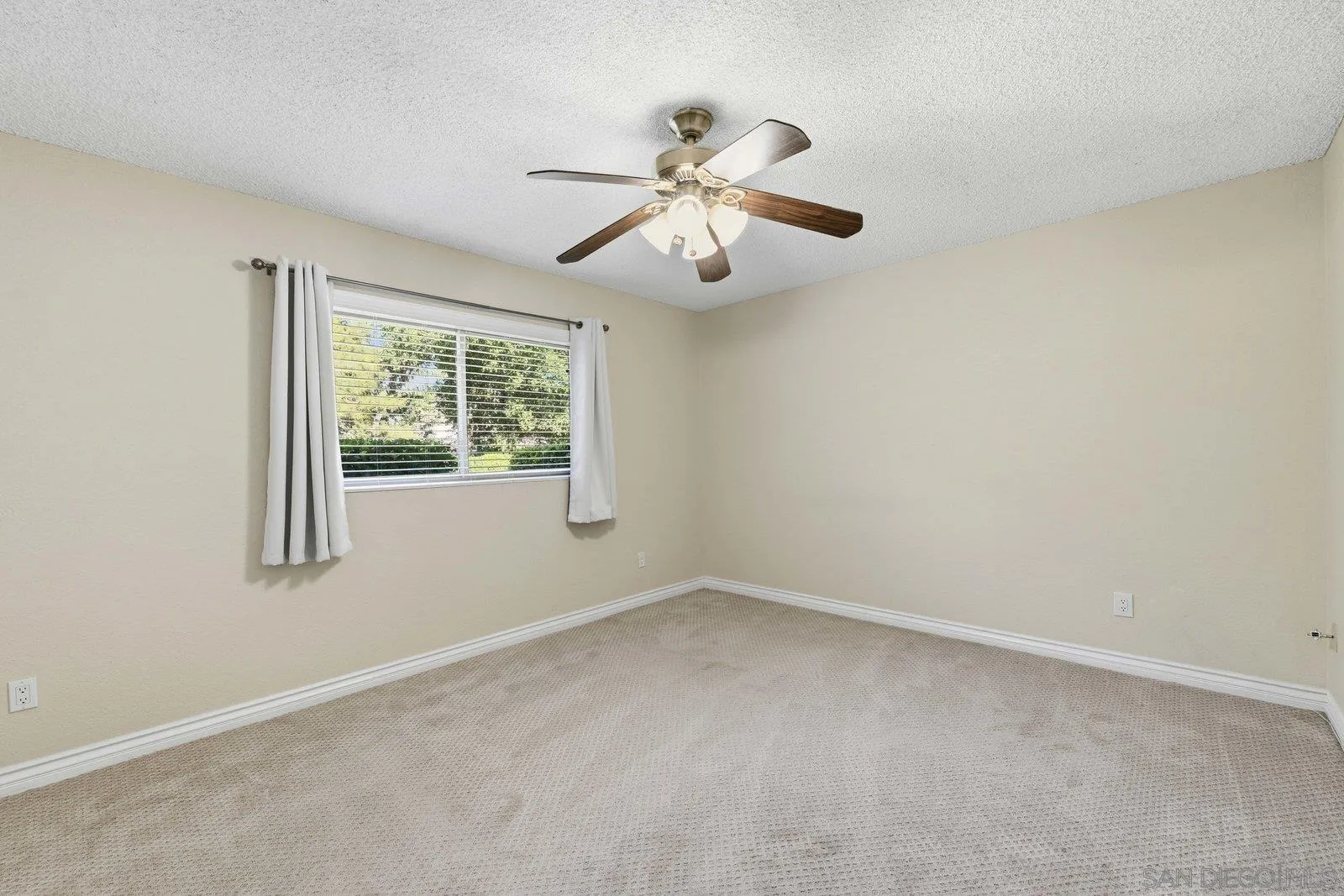 16120 Poderio Court Ramona, CA 92065 - Photo 28 of 38