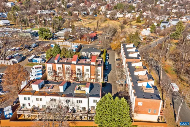 $329,900 | 1013 Linden Avenue, Unit H, Charlottesville, VA 22902