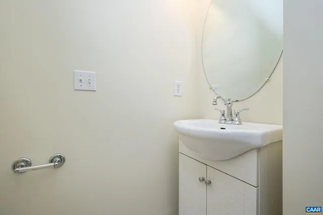 $329,900 | 1013 Linden Avenue, Unit H, Charlottesville, VA 22902