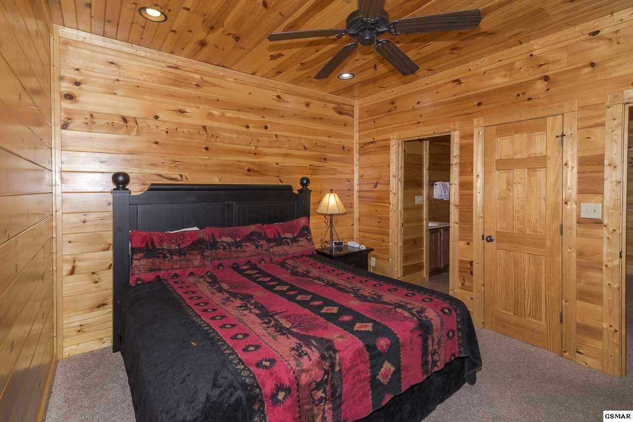 812 Resort Way, Unit ROCKYTOP Gatlinburg, TN 37738 - Photo 23 of 29 Gallery Image 23