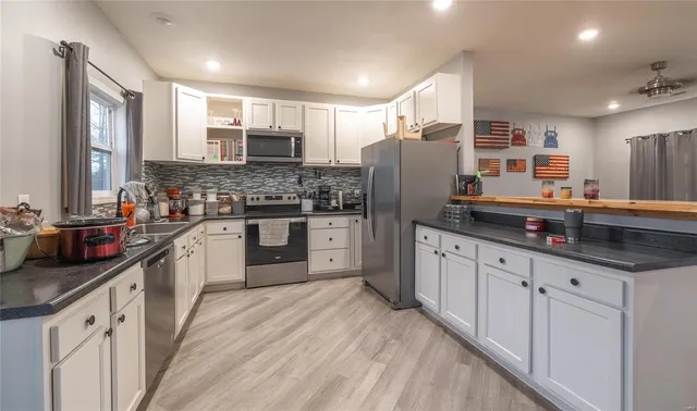 $825,000 | 1608 Highway 64, Tunas, MO 65764