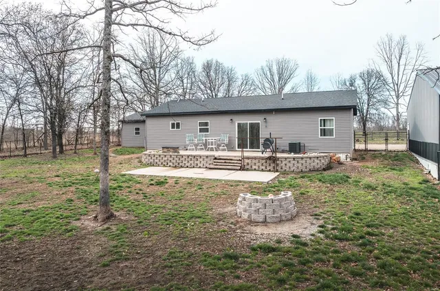 $825,000 | 1608 Highway 64, Tunas, MO 65764