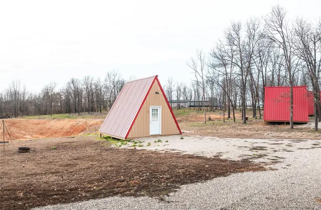 $825,000 | 1608 Highway 64, Tunas, MO 65764