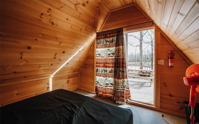 $825,000 | 1608 Highway 64, Tunas, MO 65764